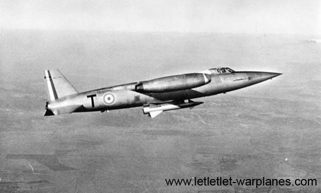 SO.9050.01 in flight with a dummy Matra missile fitted under the fuselage centre.