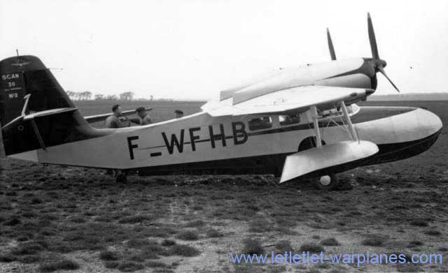 The SCAN 30 amphibian. We see here the second production model. It was in fact a license-built Grumman Widgeon