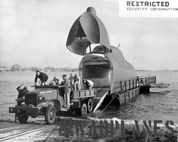 The beaching operations from a Bowloader were exercised  from a mock/up as we can see on this image. At release it was still classified!. (Mark Nankivil collection)