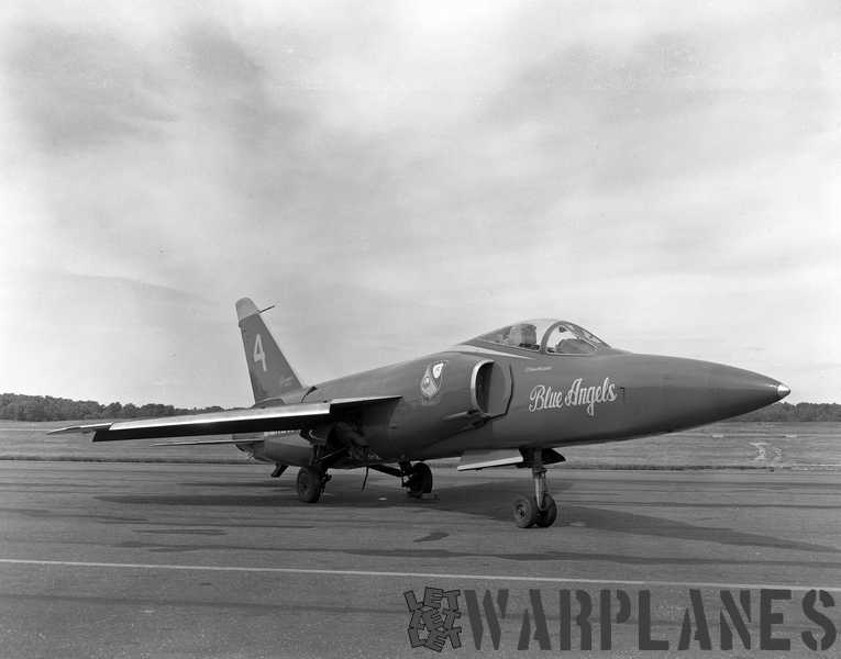 A Blue Angels long-nose Tiger, BuNo. 141764,  flown by Lt. Frank Mezzadri. This picture was taken on11 June 1966. (Mark Nankivil collection)