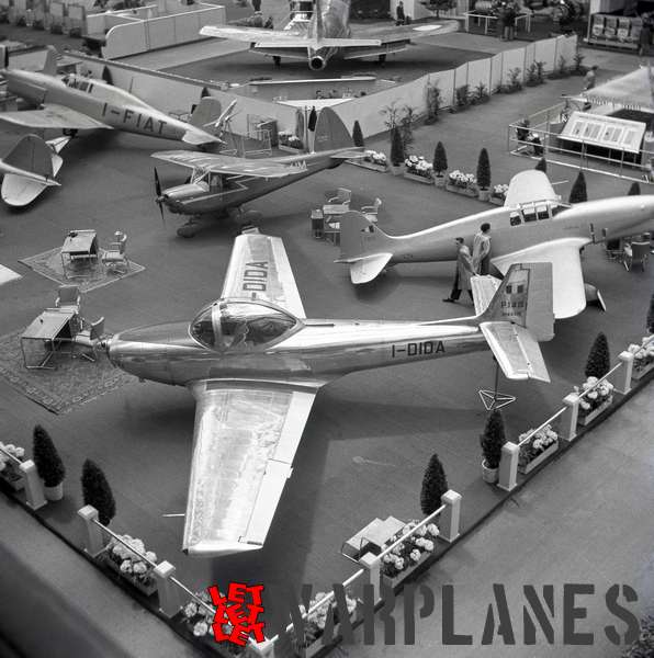 Photo 7. Piaggio P.148 I-DIDA Aerosalon Paris 1951